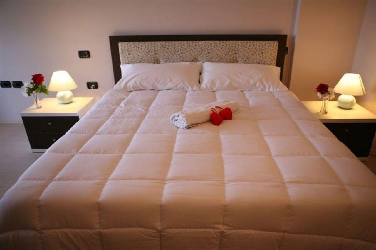 Hotel Albion Durrës Kültér fotó