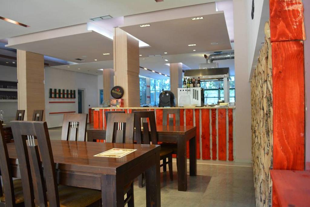 Hotel Albion Durrës Kültér fotó