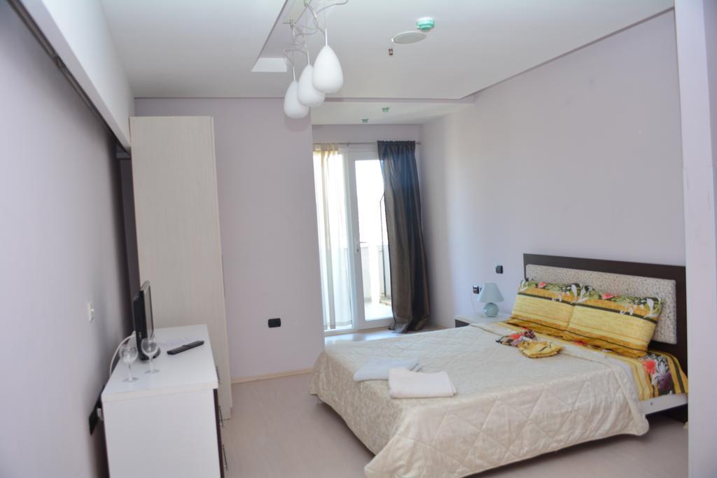 Hotel Albion Durrës Kültér fotó