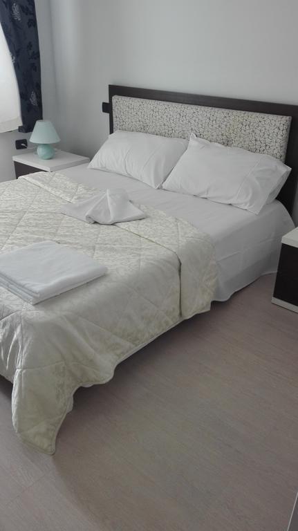 Hotel Albion Durrës Kültér fotó