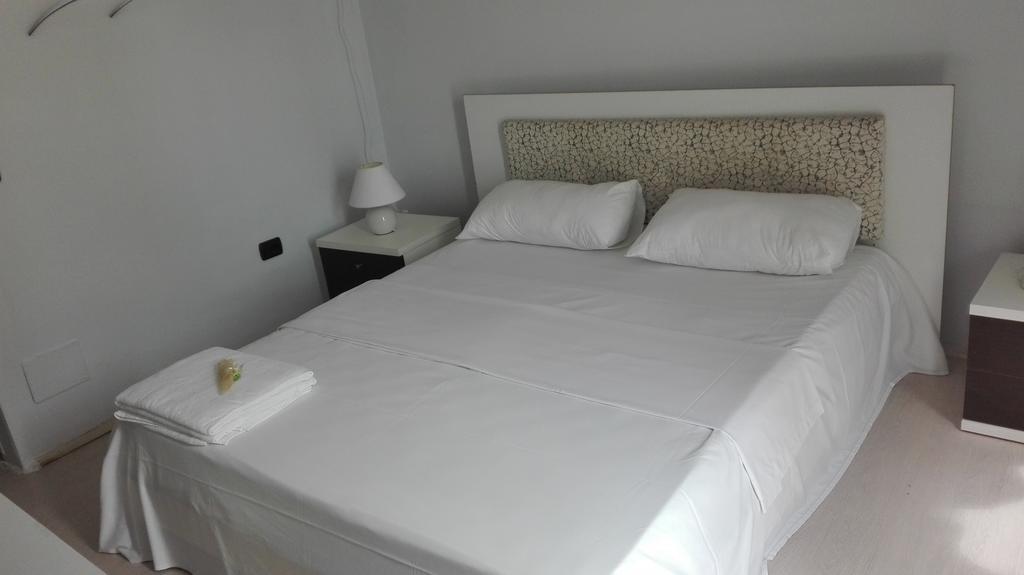 Hotel Albion Durrës Kültér fotó