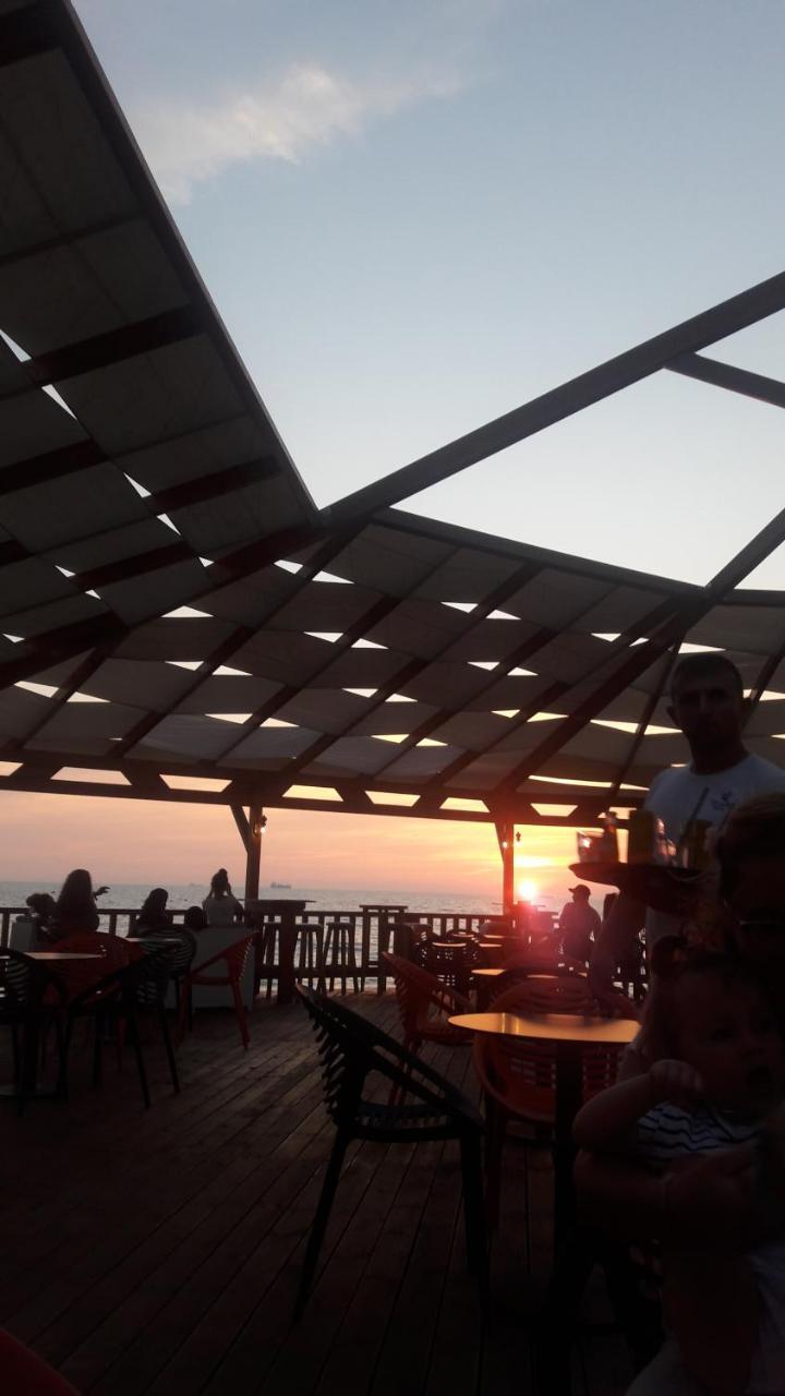 Hotel Albion Durrës Kültér fotó